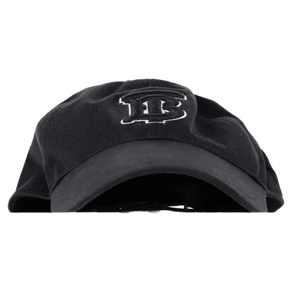 Burberry Embroidered Logo Baseball Cap in Black Cotton